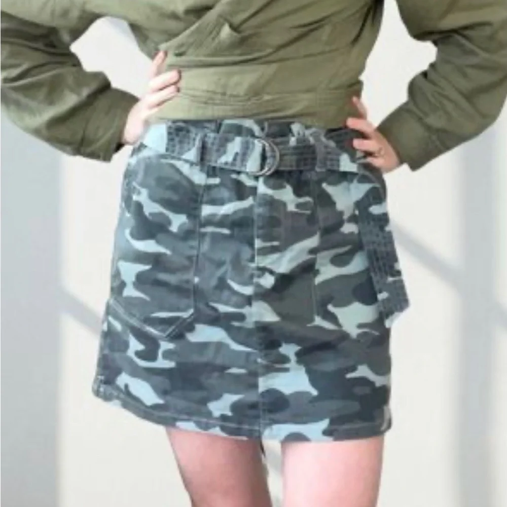 JOLT Camo Mini Skirt w/ Belt Size XS
